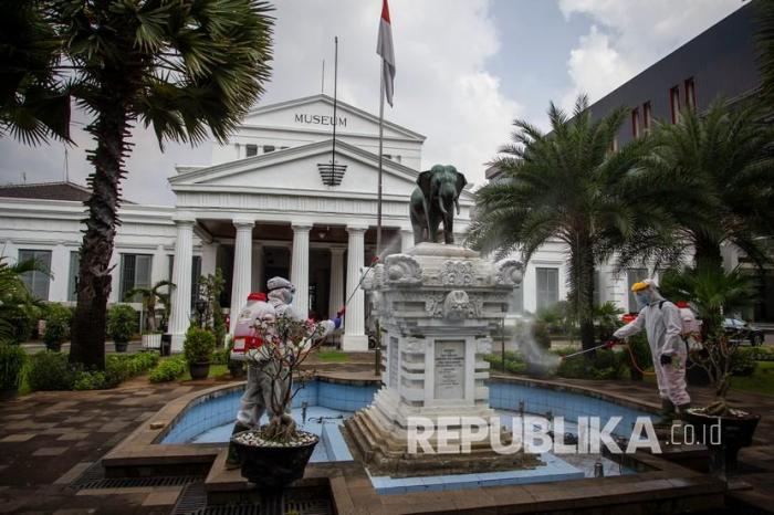 Dharma kun sowan ke museum bang yos bahas banjir transportasi jakarta