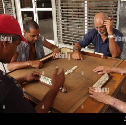 CHUTOGEL - Taruhan dalam permainan domino tradisional